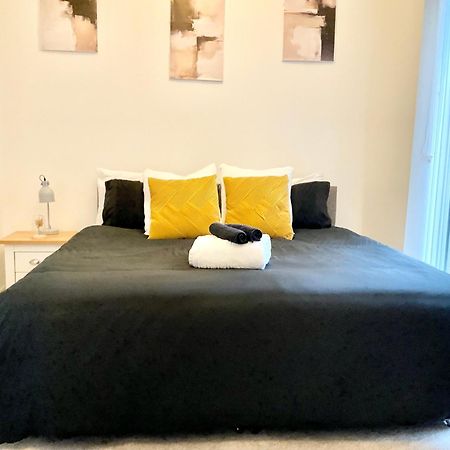 The Parkes A Stylish 3Br House, 5 Mins From Central Birmingham Close To The Edgbaston Stadium, The Hippodrome, Uob, Aston And Bcu, China Town, Kings Heath Bhx Airport And Much More Exteriér fotografie